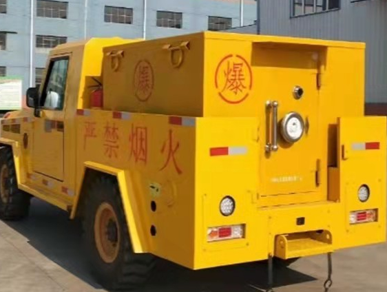 田家庵凯龙爆破器材运输车：保障爆破任务的安全运行